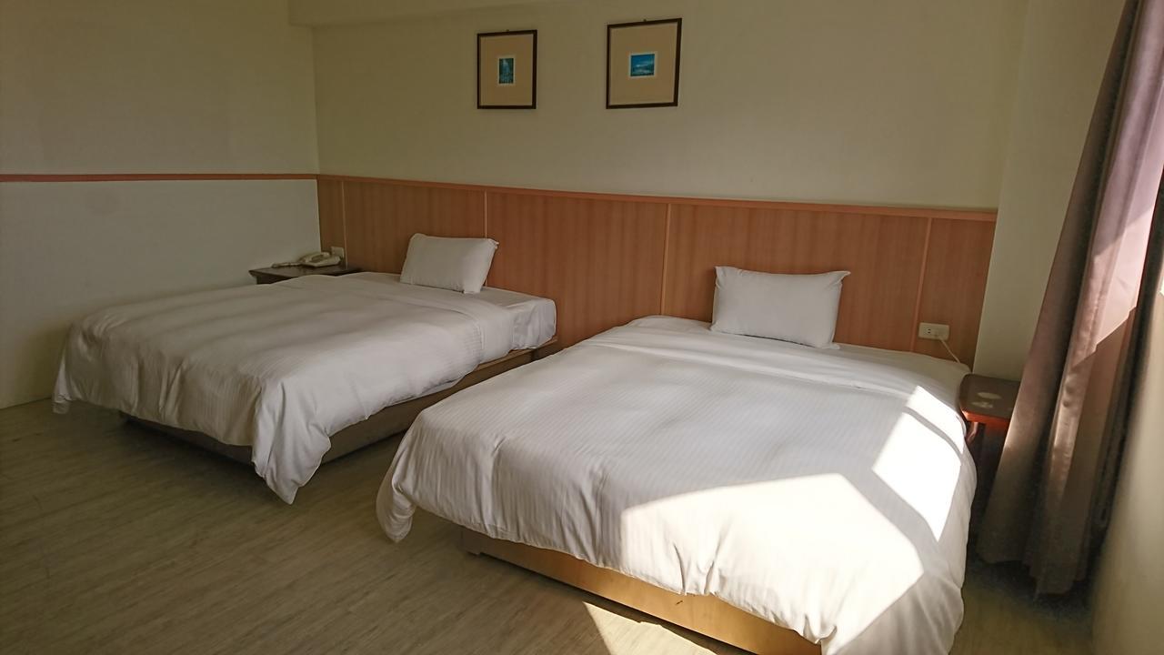Angela Hotel Taitung Экстерьер фото