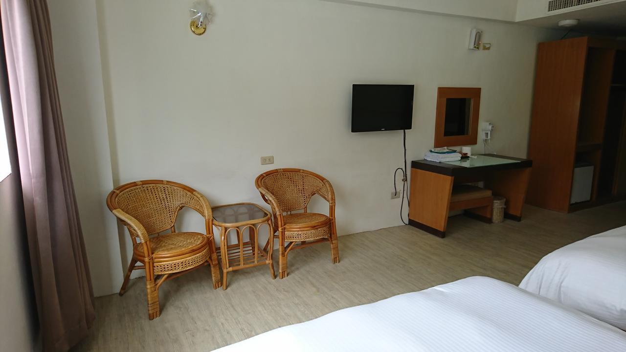 Angela Hotel Taitung Экстерьер фото
